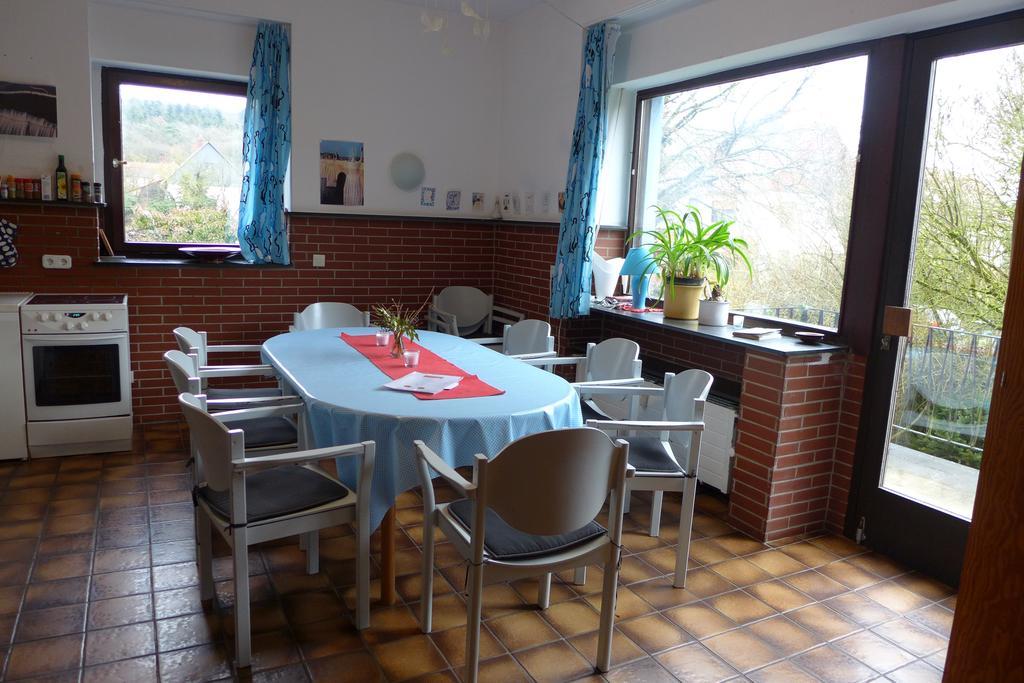 O11- Grosszuegige Fewo Im Kuenstlerhaus Lichtenfels-Sachsenberg Buitenkant foto