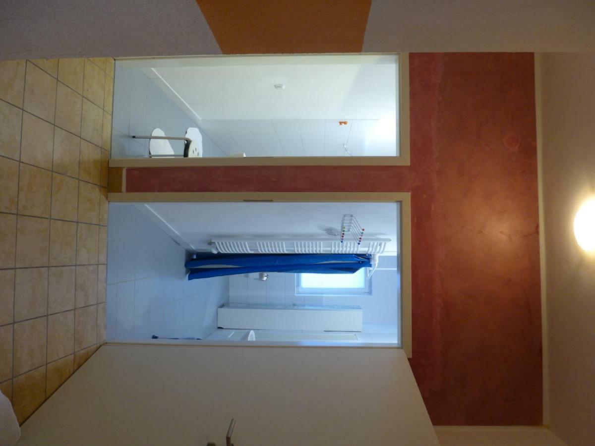 O11- Grosszuegige Fewo Im Kuenstlerhaus Lichtenfels-Sachsenberg Buitenkant foto